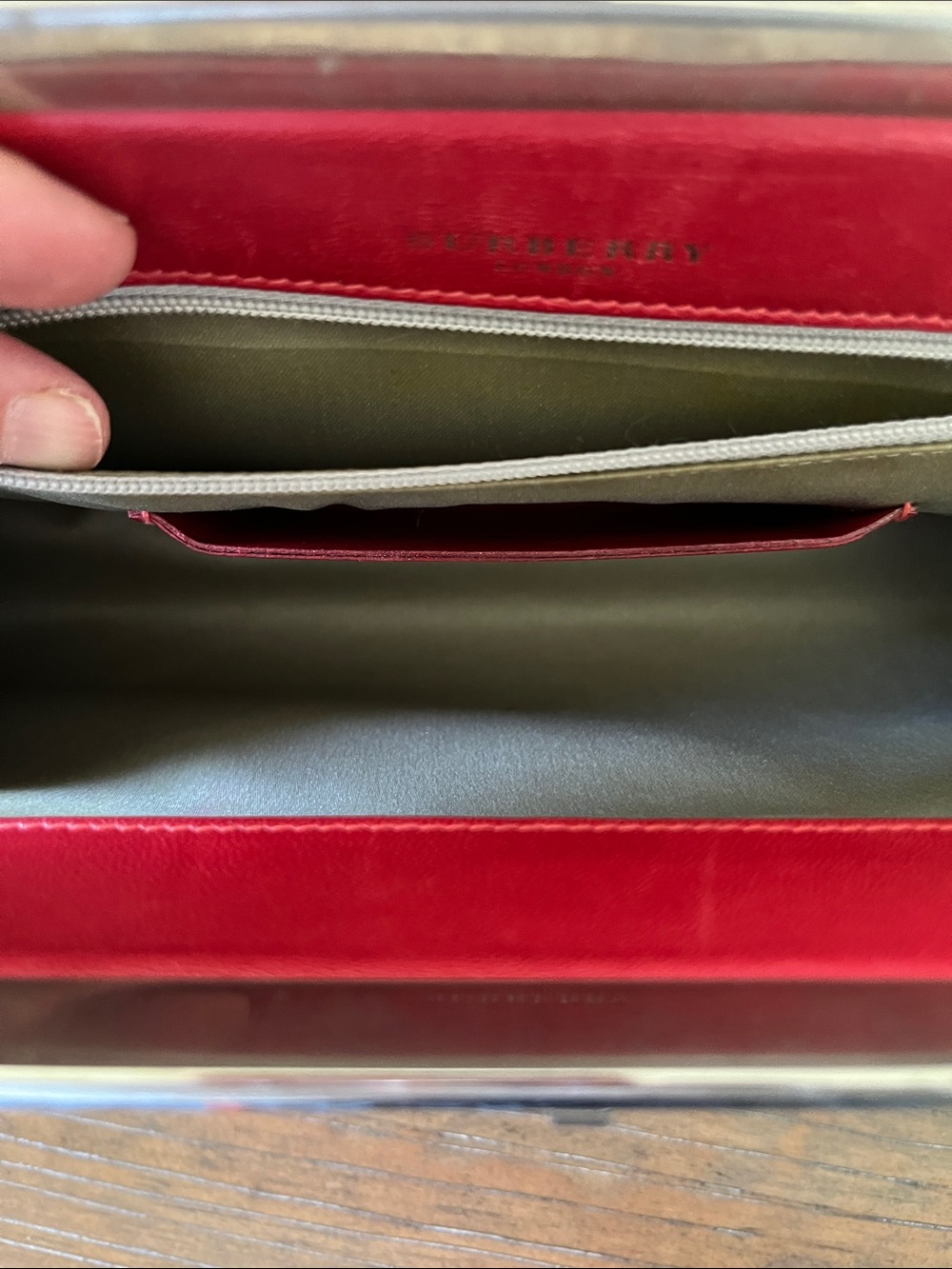Vintage Burberry Red Top-Handle Women's Bag - Picture 7 of 13